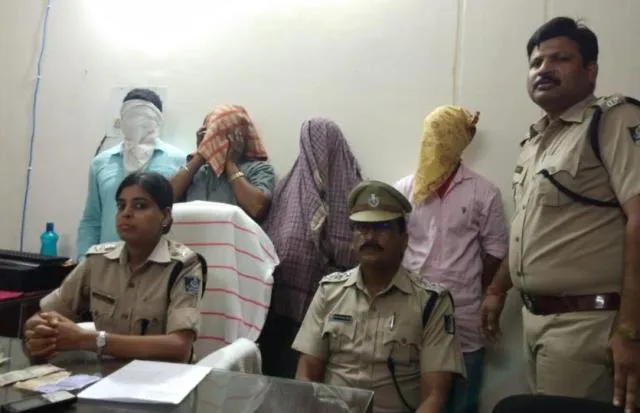 ପାରଳାଖେମୁଣ୍ଡିରେ ସେକ୍ସ ରାକେଟ ଠାବ, ୪ ଅଭିଯୁକ୍ତ ଗିରଫ