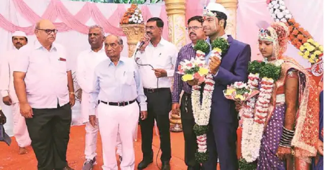 ମାତା-ପିତା ନଥିବାରୁ ସ୍କୁଲର ପିଅନକୁ ବିବାହ କରାଇବା ପାଇଁ ସାହାଯ୍ୟର ହାତ ବଢ଼ାଇଲେ କର୍ମଚାରୀ ଏବଂ ଶିକ୍ଷକ