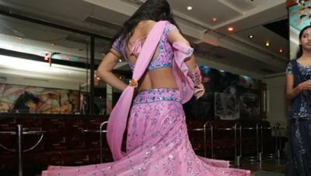 ଗ୍ରାହକଙ୍କ ସହ ଶାରୀରିକ ସଂପର୍କ ରଖିବାକୁ ମନା କରିବାରୁ ବାର୍‌ ଡ୍ୟାନସରଙ୍କୁ ମାଡ଼, ୪ ମହିଳା ଅଭିଯୁକ୍ତଙ୍କୁ ଧରିଲା ପୁଲିସ୍‌