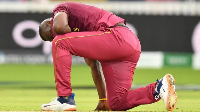 ରସେଲ ଶୃଙ୍ଖଳାରୁ ଓହରିଲେ, ଗ୍ଲୋବାଲ ଟ୍ବେଣ୍ଟି-୨୦ ଖେଳିଲେ