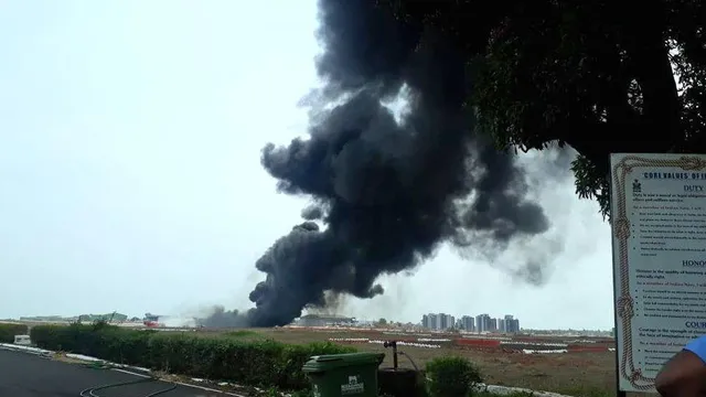 ମିଗ-୨୯ ବିମାନର  ଇନ୍ଧନ ଟ୍ୟାଙ୍କି ଖସି ପଡ଼ିବା ପରେ ଗୋଆ ବିମାନବନ୍ଦରରେ ଲାଗିଥିଲା ନିଆଁ, ଏବେ ବିମାନ ଚଳାଚଳ ହେଲା ସ୍ୱାଭାବିକ