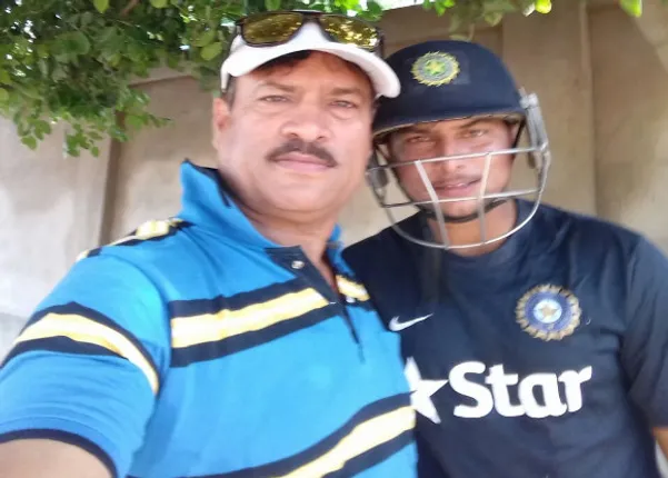 କୁଲଦୀପଙ୍କ କ୍ୟାରିୟର୍ ମୋଡ଼ରେ କୋଚ୍‌ଙ୍କ ହାତ