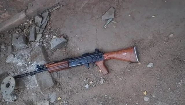 ଯୁଜୁମରା ସିଆର୍‌ପିଏଫ୍‌ କ୍ୟାମ୍ପ୍‌ ଭିତରେ ଗୁଳିକାଣ୍ଡ, ଯବାନ ଗୁରୁତର