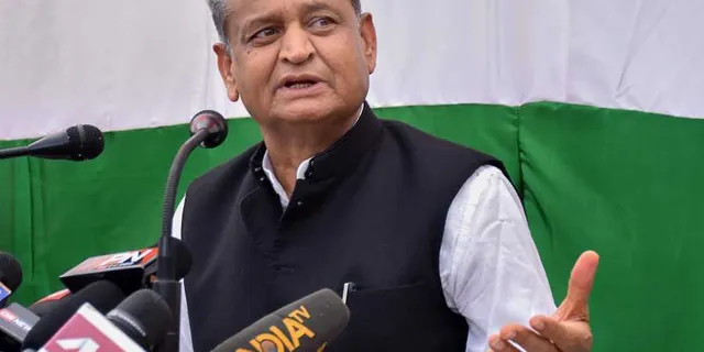 ରାଜସ୍ଥାନ ଭିଡ ହିଂସା: ମୃତ ପେହେଲୁ ଖାନ୍‌ଙ୍କ ପରିବାର ଲୋକ ପୁଲିସ ଚାର୍ଜସିଟକୁ ମିଛ କହିବା ପରେ ମତ ରଖିଲେ ମୁଖ୍ୟମନ୍ତ୍ରୀ