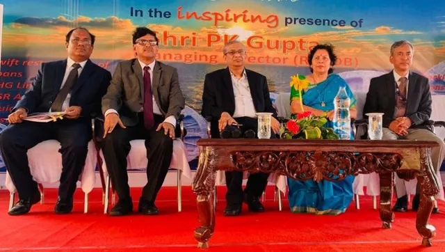 ଫନି ପ୍ରଭାବିତ ଅଚଂଳ ବୁଲିଲେ ଏସବିଆଇ ପ୍ରବନ୍ଧ ନିର୍ଦ୍ଦେଶକ