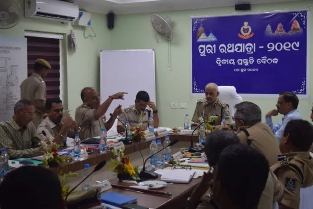 ସମୀକ୍ଷା ବୈଠକରେ ଆଲୋଚନା: ରଥଯାତ୍ରାରେ ମୁତୟନ ହେବେ ୧୫୫ ପ୍ଲାଟୁନ ପୁଲିସ