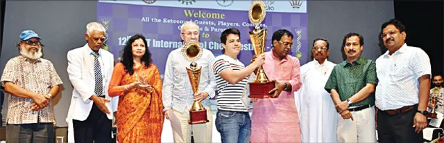 କିଟ୍‌ ଚେସ୍‌ ମହୋତ୍ସବ: ବିଶାଳ ବିଜେତା, ମିରାକଲ୍‌ ଉପବିଜେତା