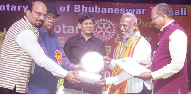 ରୋଟାରି କ୍ଲବ୍ ଭୁବନେଶ୍ବର ତୋଷାଳି ଆୱାର୍ଡ ୨୦୧୯, ‘ଚଳେଇ ନେବାର ମନୋବୃତ୍ତି ଉତ୍କର୍ଷର ବାଧକ’