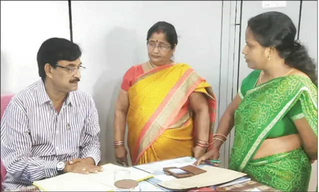 ଆକ୍ସନ ମୋଡ୍‌ରେ ଗଣଶିକ୍ଷା ମନ୍ତ୍ରୀ, ବିଇଓଙ୍କ କାର୍ଯ୍ୟାଳୟରେ ଅଚାନକ ଚଢ଼ଉ