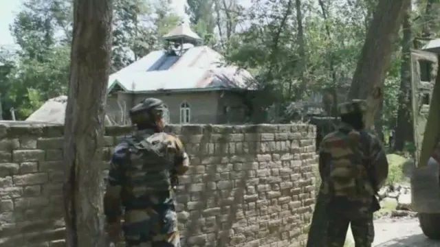 ପୁଲୱାମା ଏନ୍‌କାଉଣ୍ଟର, ୨ ଆତଙ୍କବାଦୀ ନିପାତ