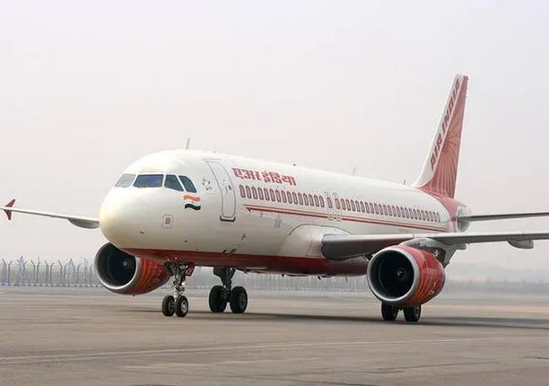 ବିମାନରେ ବୋମା ଆତଙ୍କ, ଲଣ୍ଡନରେ କଲା ଜରୁରୀ ଅବତରଣ