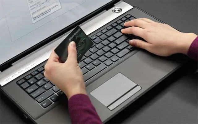 ବୃଦ୍ଧାଙ୍କ ଆକାଉଣ୍ଟରୁ ସାଢ଼େ ୪ଲକ୍ଷ ଟଙ୍କା ଲୁଟ୍‌, ଫାର୍ମାସିଷ୍ଟ ଗିରଫ