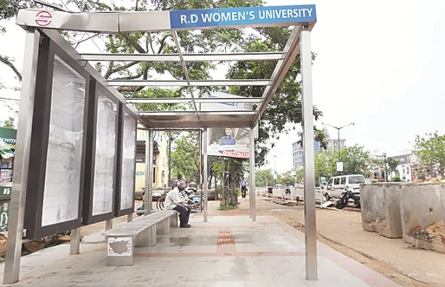 ୨୬ କୋଟିର ବସ୍‌ଷ୍ଟପ୍‌ ଛାରଖାର