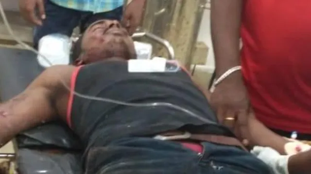 ସରପଞ୍ଚଙ୍କୁ ଆକ୍ରମଣ କରିବାକୁ ବୋମା ଭିଡୁଥିବା ଅପରାଧୀ ହାତରେ ବିସ୍ଫୋରଣ