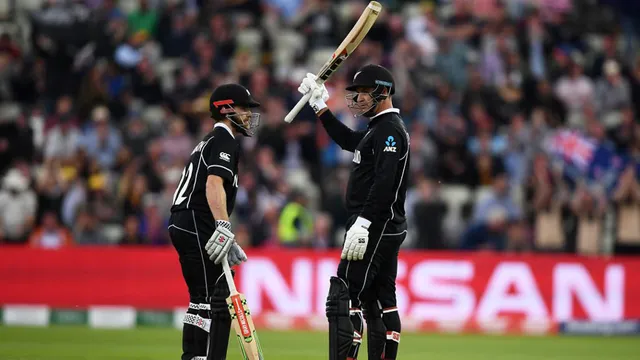 ବିଶ୍ୱକପ୍‌: ପାକିସ୍ତାନକୁ ୨୩୮ରନ୍‌ ଟାର୍ଗେଟ ଦେଲା ନ୍ୟୁଜିଲାଣ୍ଡ, ସାହିନ ଆଫ୍ରିଦୀଙ୍କୁ ୩ ଓ୍ଵିକେଟ୍‌