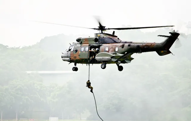 ବାୟୁସେନା ବିମାନ ଦୁର୍ଘଟଣା ସ୍ଥଳରେ ହେଲିକାପ୍ଟରରୁ ଓହ୍ଲାଇଲେ ୧୫ ଯବାନ