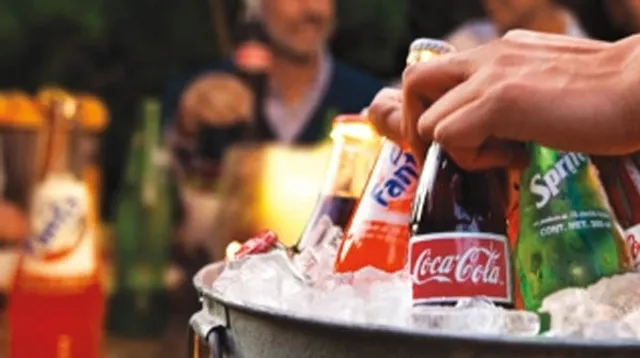 ଥଣ୍ଡା ପାନୀୟରେ ଚର୍ବି ଭଳି ବସ୍ତୁ ଥାନାରେ ଅଭିଯୋଗ