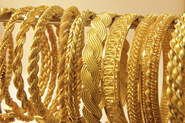 ୩୫ ହଜାର ଟଙ୍କାରେ ପହଁଚିଲା ସୁନା ମୂଲ୍ୟ