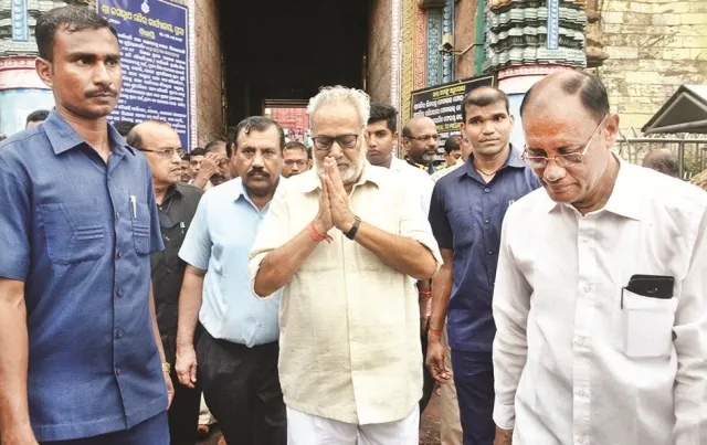 ମହାପ୍ରଭୁଙ୍କୁ ଦର୍ଶନ କଲେ ରାଜ୍ୟପାଳ