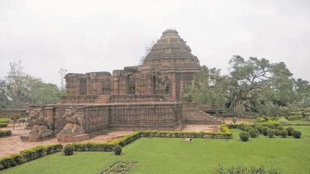 କୋଣାର୍କକୁ ନେଇ ପୁଣି ବିବାଦ : ଯଦି ଜଗମୋହନ ସୁଦୃଢ଼ ଅଛି, ବାଲି କଢ଼ା ହେବନି କାହିଁକି?