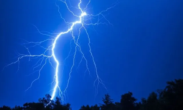 ବଜ୍ରପାତରେ ୫ ମୃତ