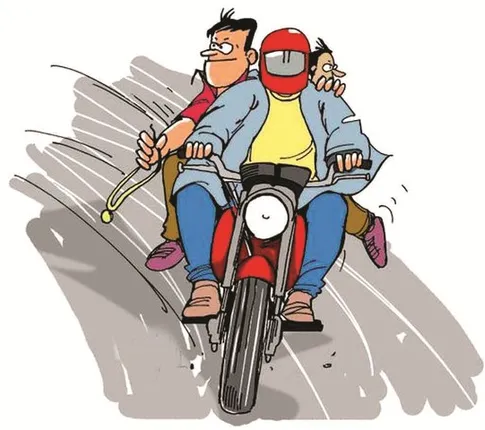 ସାହସିକତା ଦେଖାଇଲେ ସେବାୟତ, ଚେନ୍‌ ଲୁଟେରାକୁ ଗାଡ଼ିରୁ ଟାଣିଆଣିଲେ