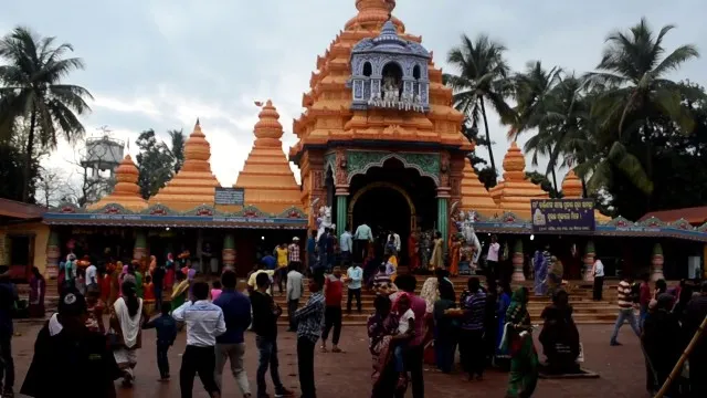 ରଜ ସ˚କ୍ରାନ୍ତିରେ ମା’ ତାରିଣୀ ପୀଠ ଲୋକାରଣ୍ୟ, ସୁନାବେଶ ଦର୍ଶନ କଲେ ଲକ୍ଷାଧିକ ଭକ୍ତ