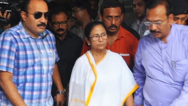 ରାଜ୍ୟପାଳଙ୍କ ଫୋନ୍‌ ଉଠାଇଲେ ନାହିଁ ପଶ୍ଚିମବଙ୍ଗ ମୁଖ୍ୟମନ୍ତ୍ରୀ ମମତା ବାନାର୍ଜୀ