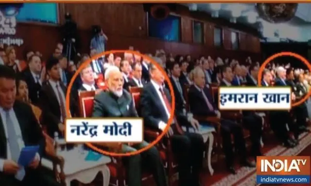 ଏସ ସିଓ ସମ୍ମିଳନୀରେ ଭାରତର ପ୍ରଧାନମନ୍ତ୍ରୀ ନରେନ୍ଦ୍ର ମୋଦୀ ଏବଂ ପାକିସ୍ତାନ ପ୍ରଧାନମନ୍ତ୍ରୀ ଇମରାନ୍ ଖାନ୍ ମଧ୍ୟରେ ନା କିଛି କଥାବାର୍ତ୍ତା ହେଲା ନା ସାକ୍ଷାତ