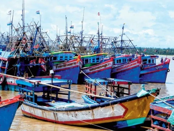 ଫିସ୍‌ଫେଡ୍ ଅଧୀନକୁ ଗଲା ପାରାଦୀପ ମାଛଧରା ବନ୍ଦର