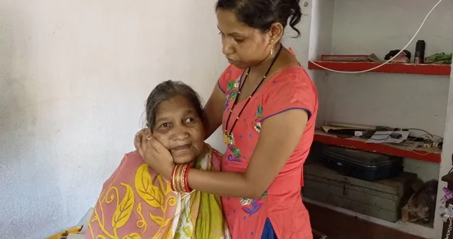 ଆଜି ପହଞ୍ଚିବ ସହିଦ୍‌ଙ୍କ ପାର୍ଥିବ ଶରୀର : ଝୁରୁଛି ଗାଁ ମାଟି, ଚାହିଁ ବସିଛନ୍ତି ଆତ୍ମୀୟ