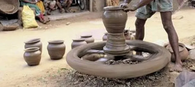 ଚକ କୁଡ଼ୁଆ ତିଆରି ଆରମ୍ଭ ହୋଇନି, ୪୪୬ଙ୍କ ପାଇଁ ସହାୟତା ମଞ୍ଜୁର, ବଳକା କୁମ୍ଭକାରଙ୍କ ତାଲିକା ଝୁଲୁଛି