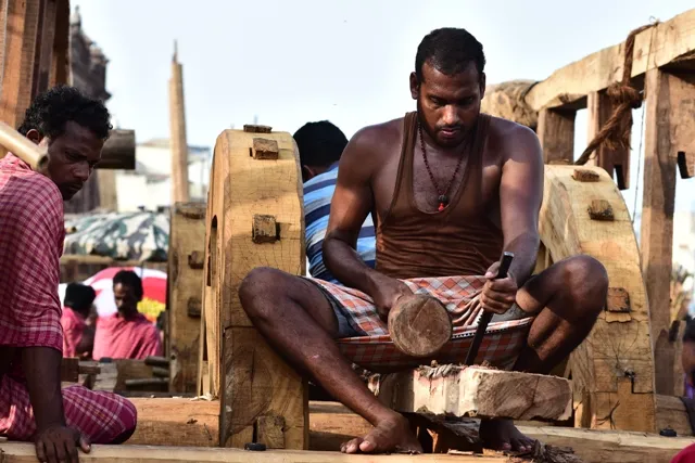 ରଥଖଳା ଚଳଚ‌ଞ୍ଚଳ : ଉଠିଲା ଚାରିନାହାକା