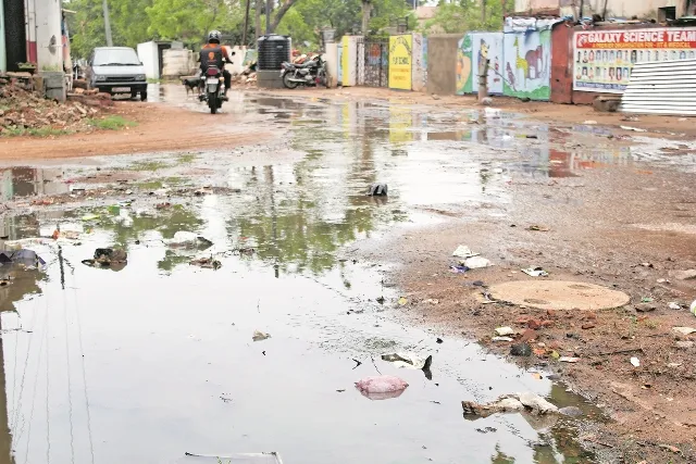 ଉଛୁଳିଲାଣି ସ୍ବେରେଜ୍‌ ଲାଇନ୍