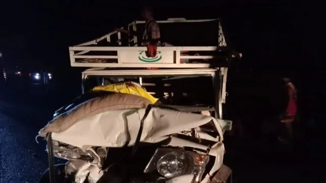 ବରଯାତ୍ରୀ ନେଇ ଯାଉଥିବା ପିକଅପ ଭ୍ୟାନ ସହ ଅନ୍ୟ ଏକ ପିକଅପ ଭ୍ୟାନର ଧକ୍କା ହେବା ଫଳରେ ୫ ମୃତ , ୧୨ ଆହତ