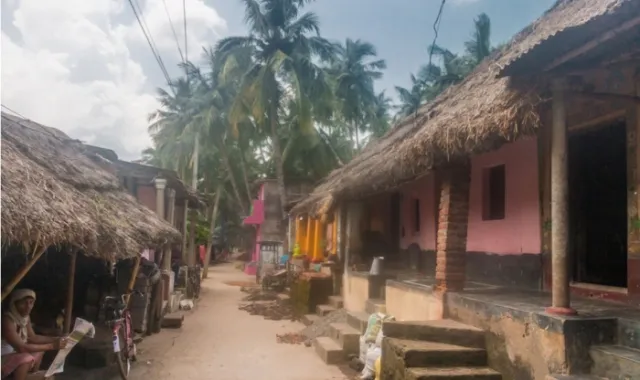 ଗାଁରେ ରହିବା କ’ଣ ପାପ?, ବ୍ୟାଙ୍କ ନାହିଁ କି ଇଣ୍ଟରନେଟ୍ ନାହିଁ, ବିସି ବ୍ୟବସ୍ଥା ବି ଫେଲ୍, କେମିତି ମିଳିବ ୨% ରିହାତି