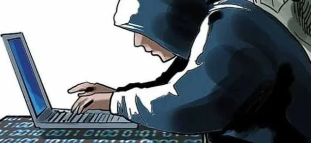 ନକଲି ଆକାଉଣ୍ଟ‌ ଖୋଲି କଳାକାରଙ୍କ ସାଙ୍ଗଙ୍କୁ ଲୁଟ୍‌, ‌ଫେସ୍‌ବୁକ୍‌ ଚାଟିଂରେ ମାଗୁଥିଲା ଟଙ୍କା