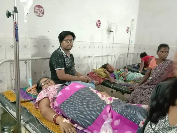 ରୋଗୀଙ୍କୁ ଏକ୍ସପାରି ସାଲାଇନ୍‌, ଚମ୍ପୁଆ ଡାକ୍ତରଖାନାରେ ଉତ୍ତେଜନା