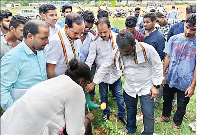 ବିଜୁ ଛାତ୍ର ଜନତା ଭୁବନେଶ୍ବର ଜୋନ୍ ପକ୍ଷରୁ ବନ ଉତ୍ସବ