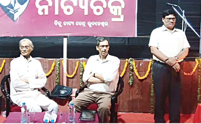 ‘ଶତାବ୍ଦୀର କଳାକାର’ ପକ୍ଷରୁ ନାଟ୍ୟଚକ୍ର, ‘ବାର୍ତା ଦେବା ଲକ୍ଷ୍ୟ ରଖି ଲେଖେ ନାହିଁ’