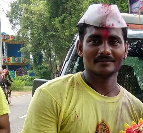 ଘର ଭିତରେ ଦଉଡି ଦେଇ ଯୁବକଙ୍କ ଆତ୍ମହତ୍ୟା