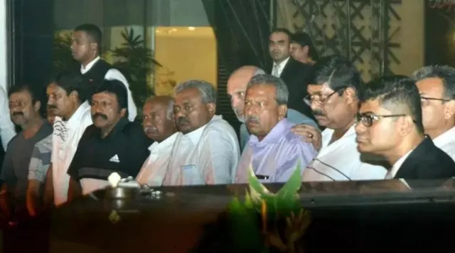 ଇସ୍ତଫା ଗ୍ରହଣ କରା ନଯିବାରୁ ସୁପ୍ରିମ କୋର୍ଟର ଦ୍ୱାରସ୍ଥ ହେଲେ ୫ଜଣ କଂଗ୍ରେସ ବିଧାୟକ