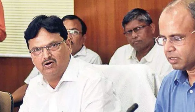 ଚିଟ୍‌ଫଣ୍ଡ୍‌ ସଂସ୍ଥା ସଂଖ୍ୟା, ଠକିଥିବା ଅର୍ଥର ପରିମାଣ ଜଣାପଡ଼ିନି: ଅର୍ଥ ମନ୍ତ୍ରୀ