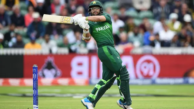 ସାୱାର ତଳେ ଘଣ୍ଟା‌ଏ କାନ୍ଦିଥିଲେ ଇମାମ୍‌