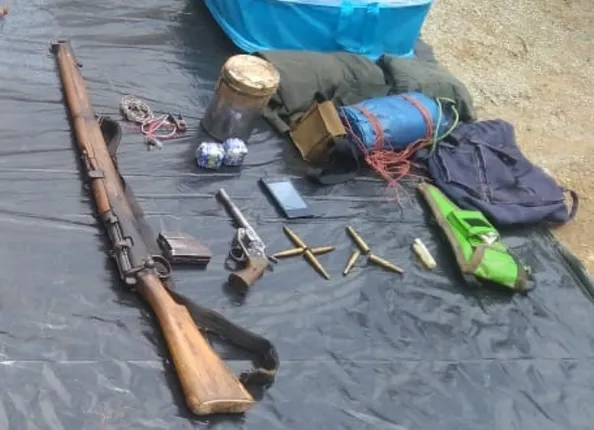 ସୀମାନ୍ତରେ ପୁଲିସ-ନକ୍ସଲ ଗୁଳି ବିନିମୟ : ୨ ହାର୍ଡକୋର ନକ୍ସଲ ମୃତ, ମହିଳା ନକ୍ସଲ ଗିରଫ