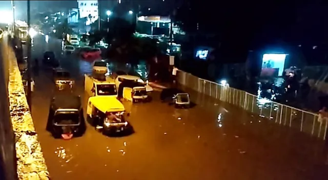 ଅସରାଏ ବର୍ଷାରେ ଜଳମଗ୍ନ ରାଜଧାନୀ : ଇସ୍କନ୍ ସମ୍ମୁଖରେ ବି ପାଣି ଜମିଲା, ବମିଖାଲ ଓଭରବ୍ରିଜ୍ ଉପରେ ଆଣ୍ଠୁଏ ପାଣି