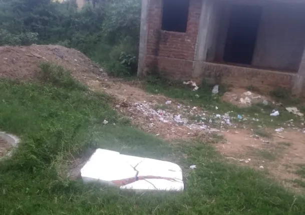 ସ୍କୁଲ୍‌ ଫଳକ ନେଲା ଛାତ୍ର ଜୀବନ : ବିଇଓଙ୍କୁ ରିପୋର୍ଟ ତଲବ, ପ୍ରଧାନଶିକ୍ଷକଙ୍କୁ କାରଣଦର୍ଶାଅ ନୋଟିସ୍‌