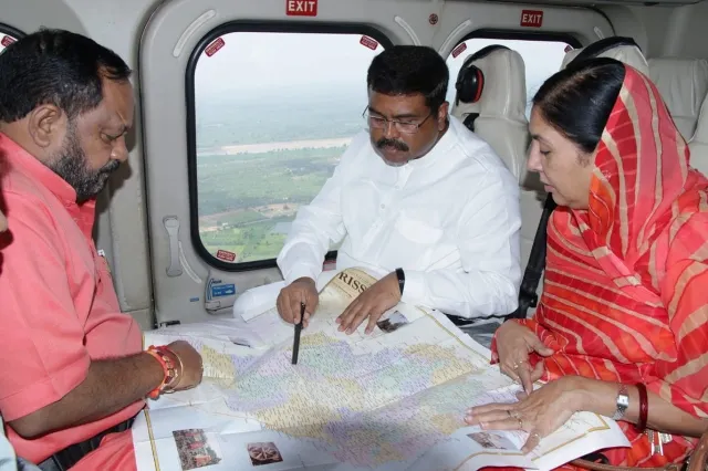 ୪ଜିଲ୍ଲାର ବନ୍ୟା ସ୍ଥିତି ସମୀକ୍ଷା କଲେ ଧର୍ମେନ୍ଦ୍ର