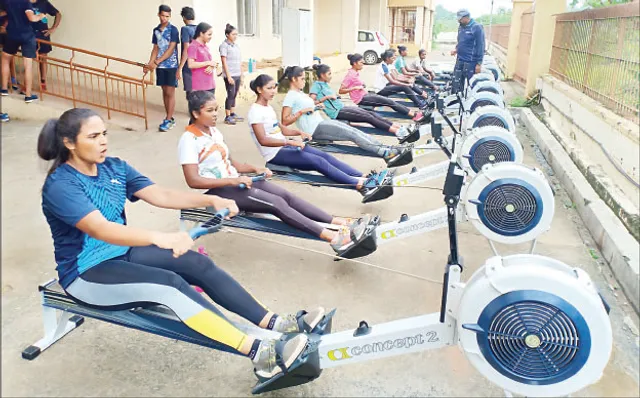 ପ୍ରଥମ ରାଜ୍ୟ ଇନ୍‌ଡୋର ନୌଚାଳନା, ବରିଷ୍ଠରେ ସଂଯୁକ୍ତା‌ ଓ ପରମିନ୍ଦର ବିଜେତା