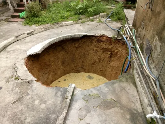 ତାଳଚେରରେ ପୁଣି ମାଟି ଦବିଲା, ୮ ଫୁଟ୍‌ ତଳକୁ ଧସିଗଲା କୂଅ